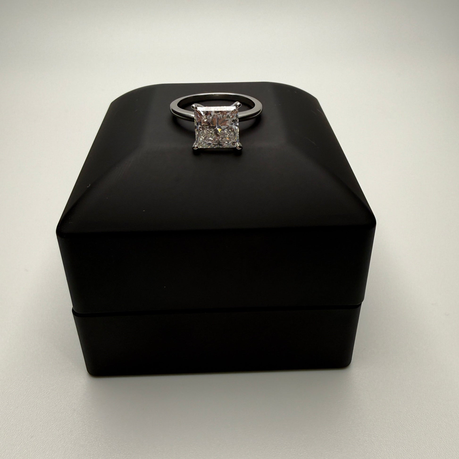 Princess Cut Lab Grown Diamond Solitaire | Classic 14K Engagement Ring